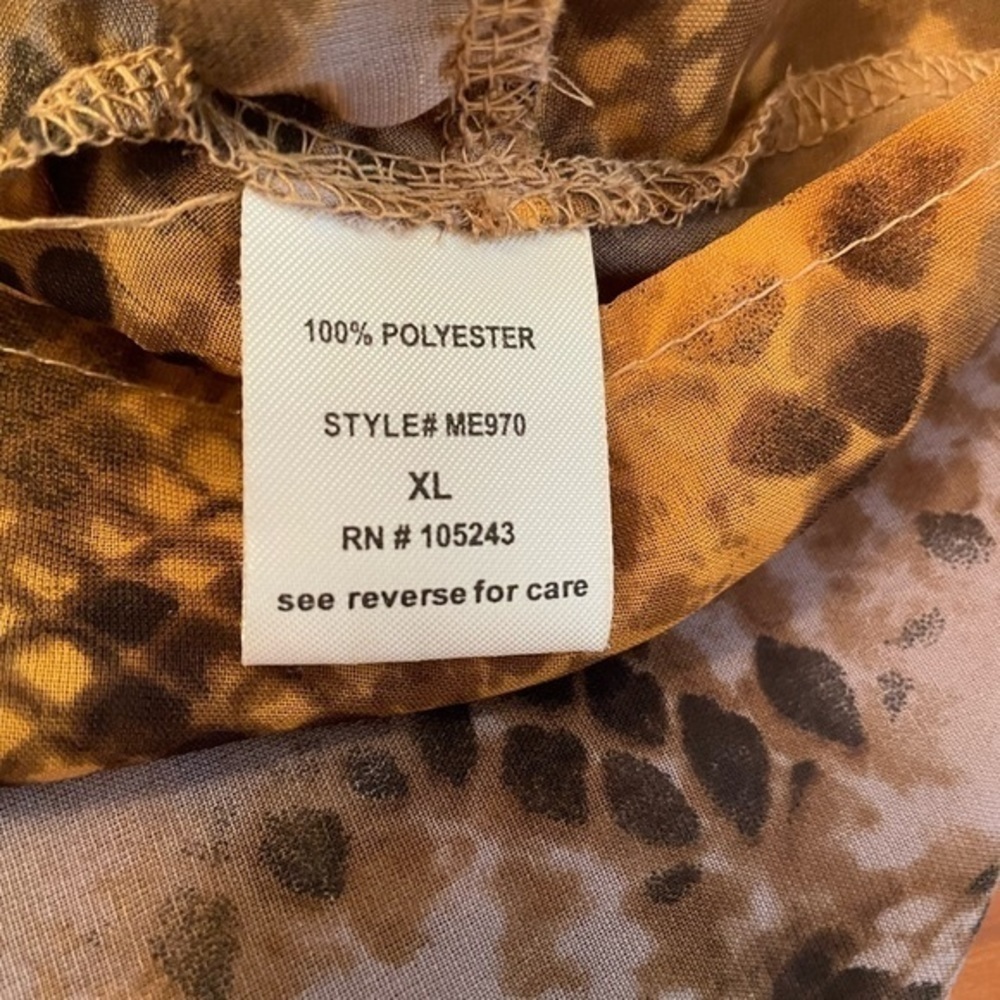 NWOT Bobeau snakeskin print tan, grey, gold, brown - Picture 5 of 5